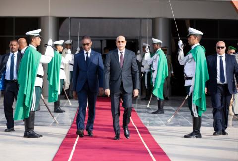 غزواني يسافر إلى القاهرة للمشاركة في قمة حول العدوان على غزة