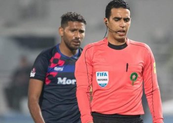 الكاف يعين حكما مغربيا لمباراة موريتانيا وبوركينا