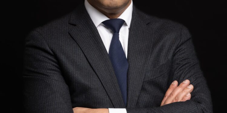 كمال بنعلي: مغربي يبني الجسور الاقتصادية بين أوروبا وأفريقيا والشرق الأوسط