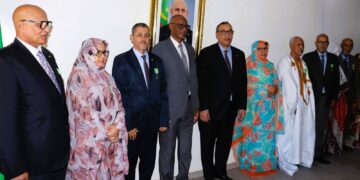 وزير التعليم العالي يوشّح نخبة من موظفي القطاع بمناسبة عيد الاستقلال