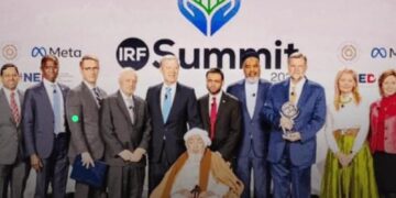 جائزة «صُنّاع السلام» العالمية تكرّم الشيخ عبدالله بن بيّه في انطلاقتها الأولى