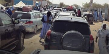 رسوم مفاجئة تعطل عبور سيارات النقل إلى السنغال عند معبر دياما