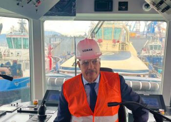 المدير العام لميناء نواكشوط المستقل يزور تركيا بمناسبة الاستلام المؤقت للقاطرة “أوكار”